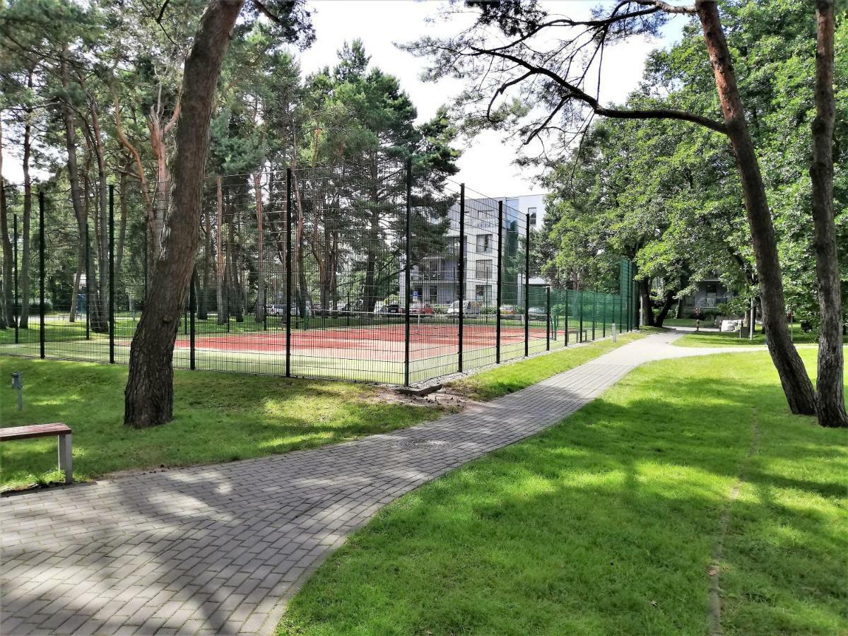 Apartament Nadmorski Dwor Гданск Екстериор снимка